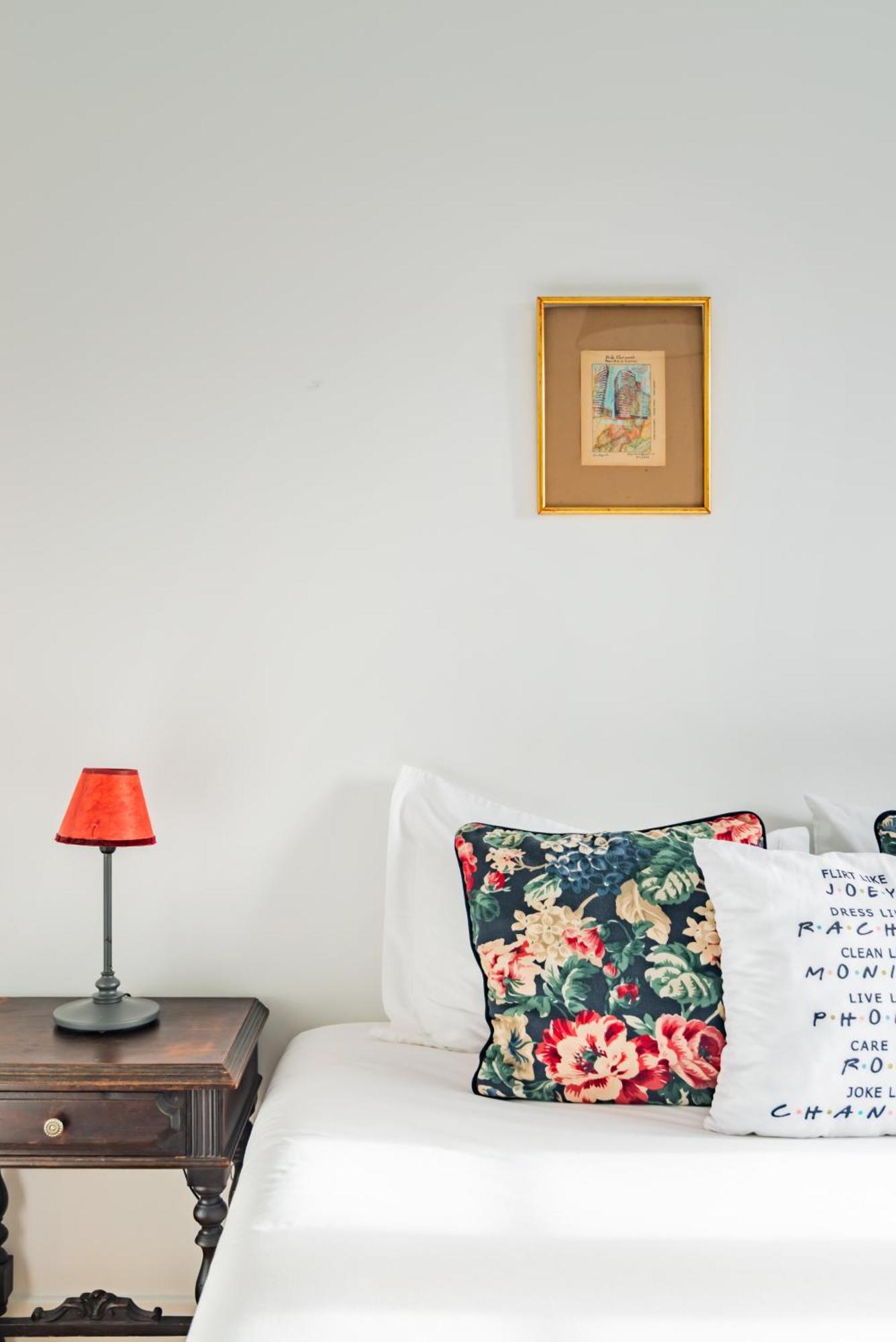 Monica'S Place A Friends' Inspired Apartment Lisboa Dış mekan fotoğraf